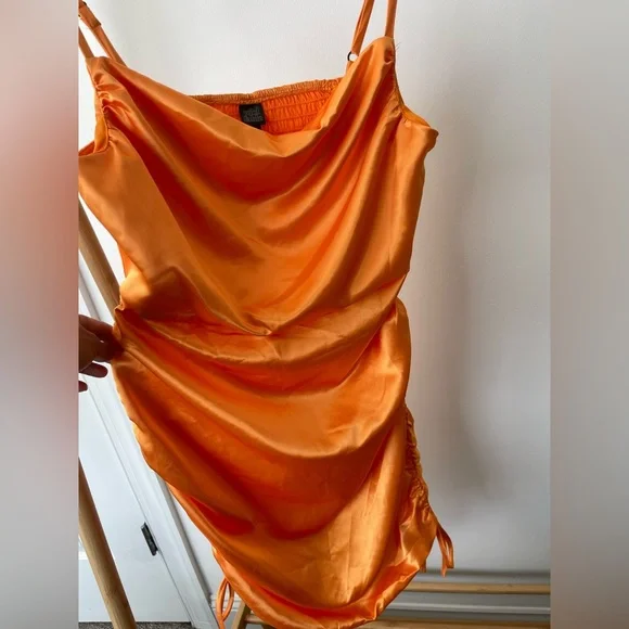 🔥Flash Sale🔥 Women's Ruched Side Bodycon Dress Wild Fable Orange
Satin Medium - Picture 5 of 10